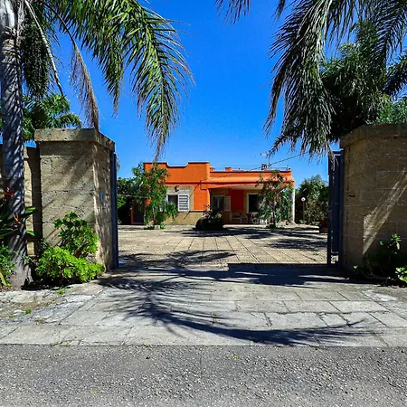 Il Giardino Di Teresa By Casa Di Marco Taviano (Lecce)