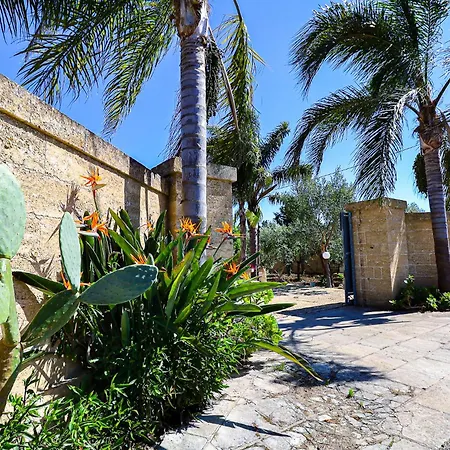 Il Giardino Di Teresa By Casa Di Marco Taviano (Lecce)